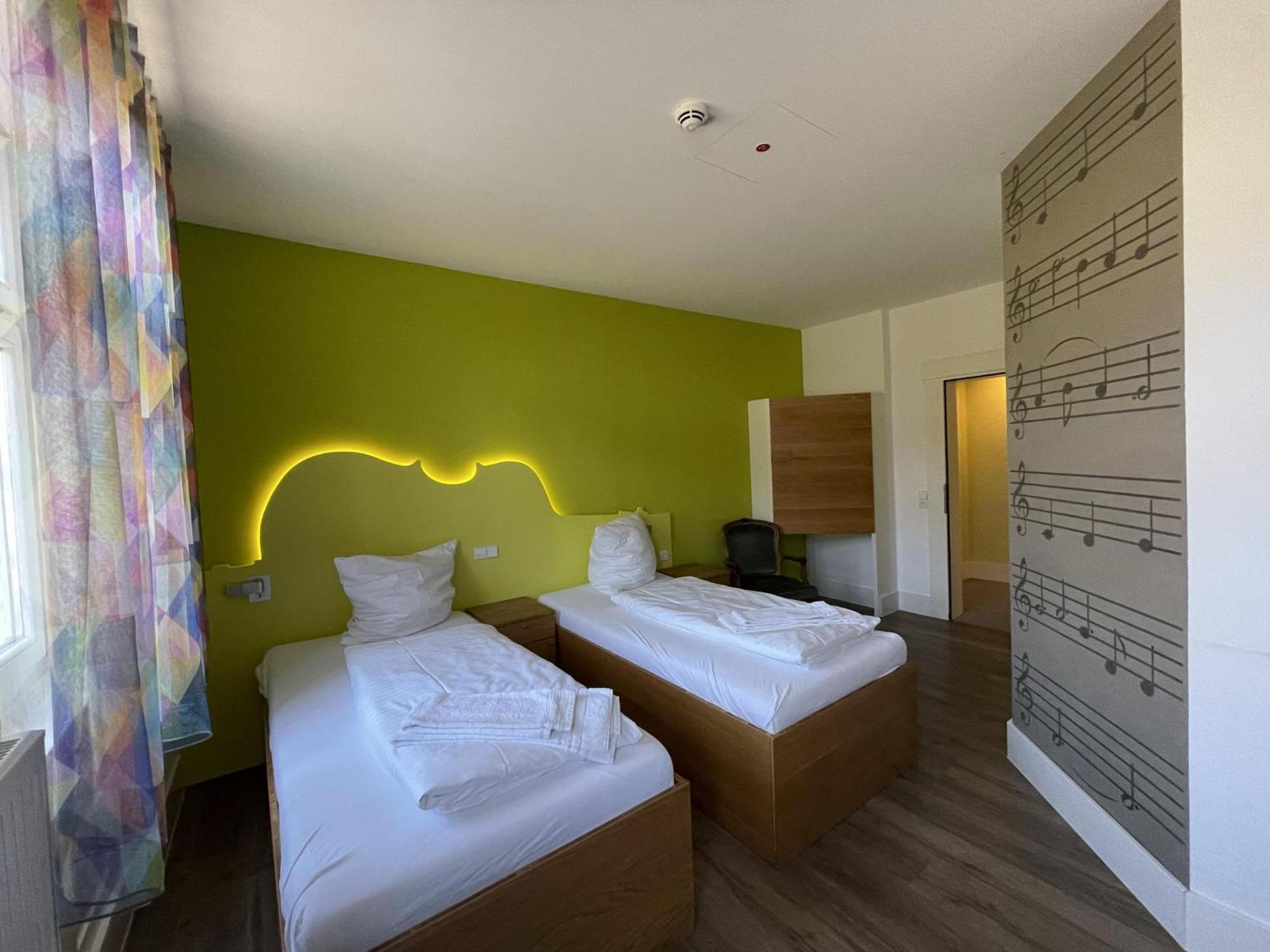 Hotel Bahnhof Balingen Room photo