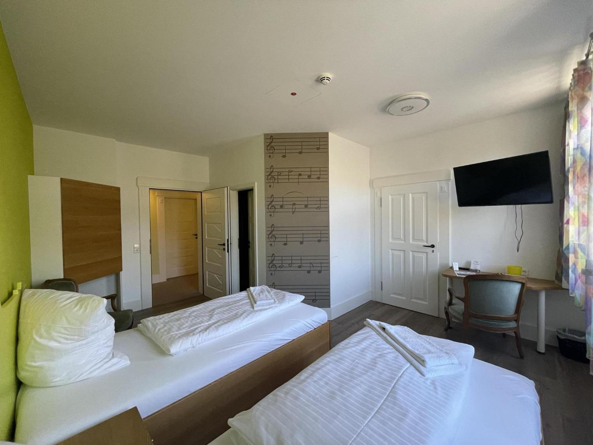 Hotel Bahnhof Balingen Room photo